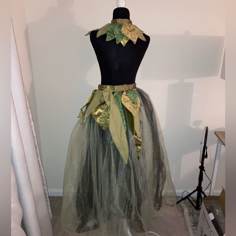Wood Fairy Couture Costume | Tulle Skirt and Satin leaves Collar | Storage Bag - Picture 3 of 6